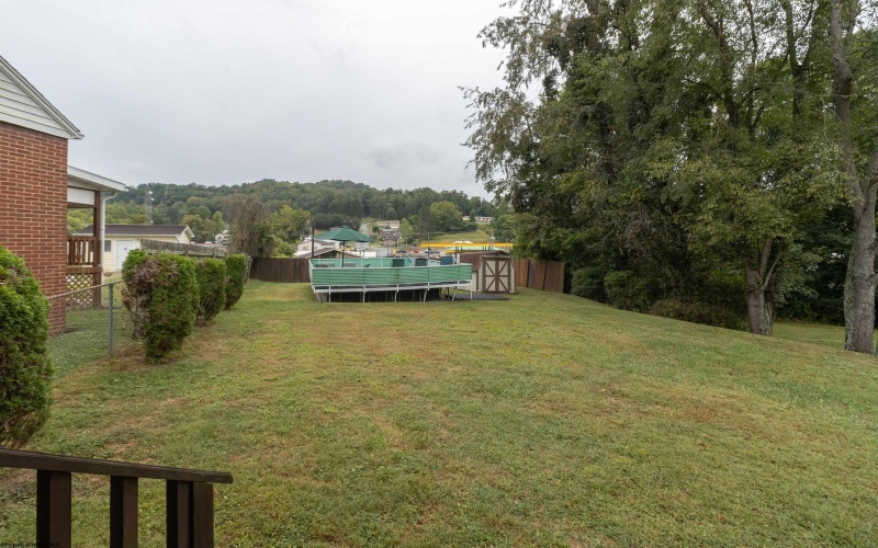 95 Cimarron Road, Nutter Fort, West Virginia 26301, 3 Bedrooms Bedrooms, 9 Rooms Rooms,2 BathroomsBathrooms,Single Family Detached,For Sale,Cimarron,10161410