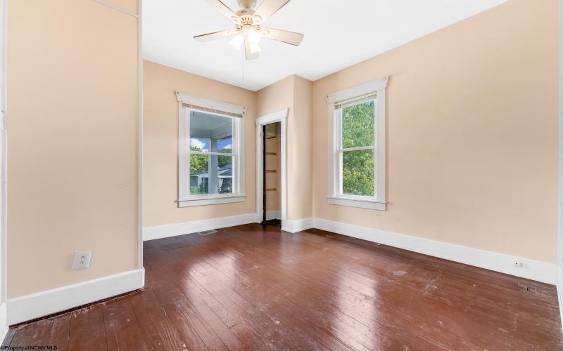 120 Twigg Street, Morgantown, West Virginia 26501, 2 Bedrooms Bedrooms, 5 Rooms Rooms,1 BathroomBathrooms,Single Family Detached,For Sale,Twigg,10161411