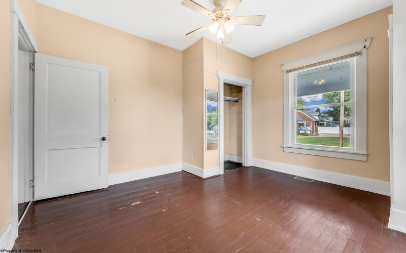 120 Twigg Street, Morgantown, West Virginia 26501, 2 Bedrooms Bedrooms, 5 Rooms Rooms,1 BathroomBathrooms,Single Family Detached,For Sale,Twigg,10161411