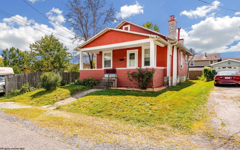 120 Twigg Street, Morgantown, West Virginia 26501, 2 Bedrooms Bedrooms, 5 Rooms Rooms,1 BathroomBathrooms,Single Family Detached,For Sale,Twigg,10161411