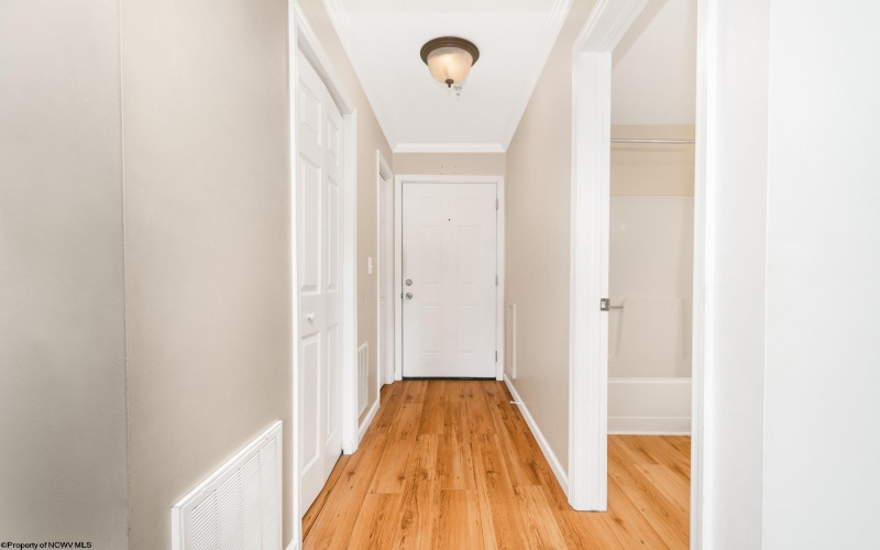 500 Stewart Lane, Morgantown, West Virginia 26501, 2 Bedrooms Bedrooms, 4 Rooms Rooms,2 BathroomsBathrooms,Single Family Attached,For Sale,Stewart,10161418