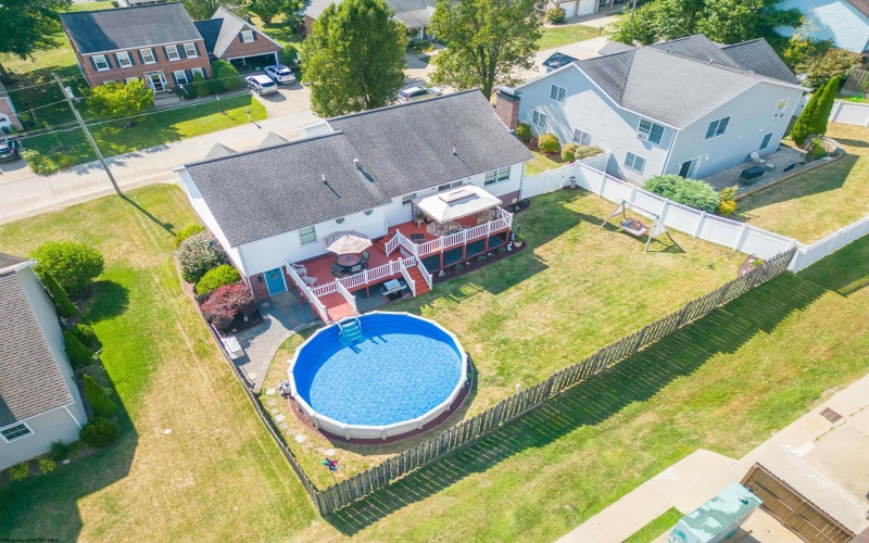 108 Ventura Drive, Bridgeport, West Virginia 26330, 3 Bedrooms Bedrooms, 9 Rooms Rooms,3 BathroomsBathrooms,Single Family Detached,For Sale,Ventura,10161419