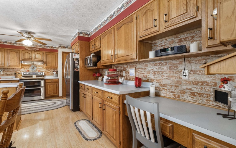 108 Ventura Drive, Bridgeport, West Virginia 26330, 3 Bedrooms Bedrooms, 9 Rooms Rooms,3 BathroomsBathrooms,Single Family Detached,For Sale,Ventura,10161419