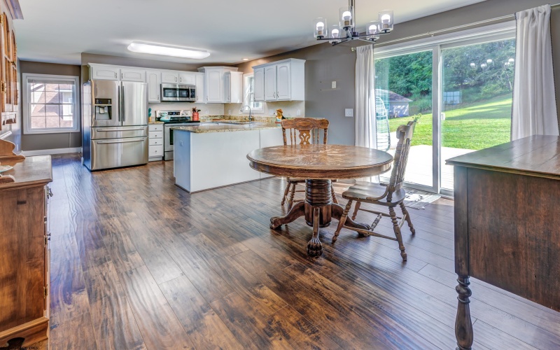 1404 Arcadia Drive, Fairmont, West Virginia 26554, 3 Bedrooms Bedrooms, 11 Rooms Rooms,2 BathroomsBathrooms,Single Family Detached,For Sale,Arcadia,10161416