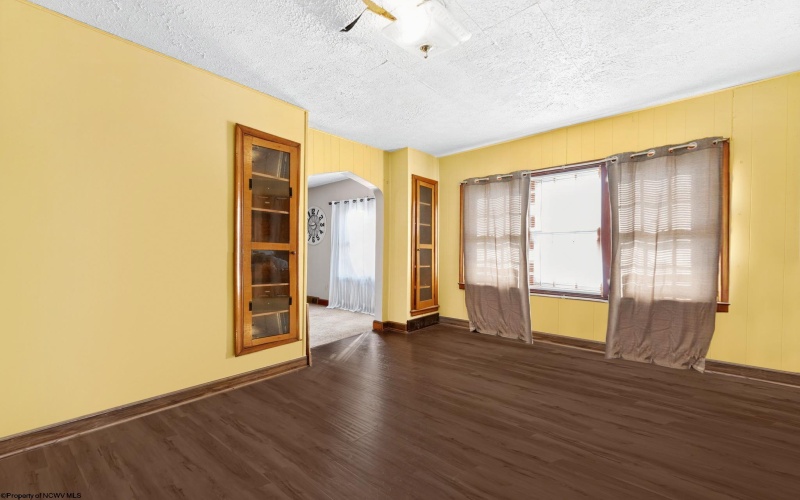 822 Hood Avenue, Shinnston, West Virginia 26431, 3 Bedrooms Bedrooms, 8 Rooms Rooms,1 BathroomBathrooms,Single Family Detached,For Sale,Hood,10161425