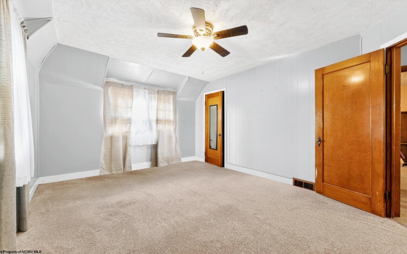 822 Hood Avenue, Shinnston, West Virginia 26431, 3 Bedrooms Bedrooms, 8 Rooms Rooms,1 BathroomBathrooms,Single Family Detached,For Sale,Hood,10161425