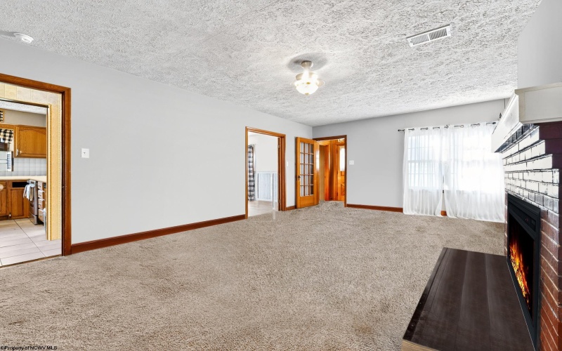 822 Hood Avenue, Shinnston, West Virginia 26431, 3 Bedrooms Bedrooms, 8 Rooms Rooms,1 BathroomBathrooms,Single Family Detached,For Sale,Hood,10161425