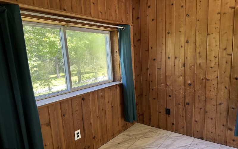 7 Mayflower Lane, Mount Clare, West Virginia 26408, 2 Bedrooms Bedrooms, 7 Rooms Rooms,1 BathroomBathrooms,Single Family Detached,For Sale,Mayflower,10161426