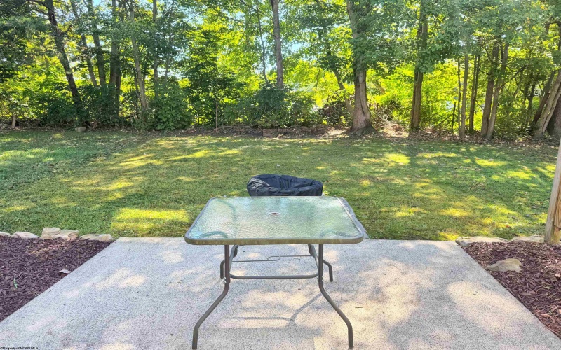 1005 Fair Oaks Drive, Fairmont, West Virginia 26554, 2 Bedrooms Bedrooms, 5 Rooms Rooms,2 BathroomsBathrooms,Single Family Attached,For Sale,Fair Oaks,10161437
