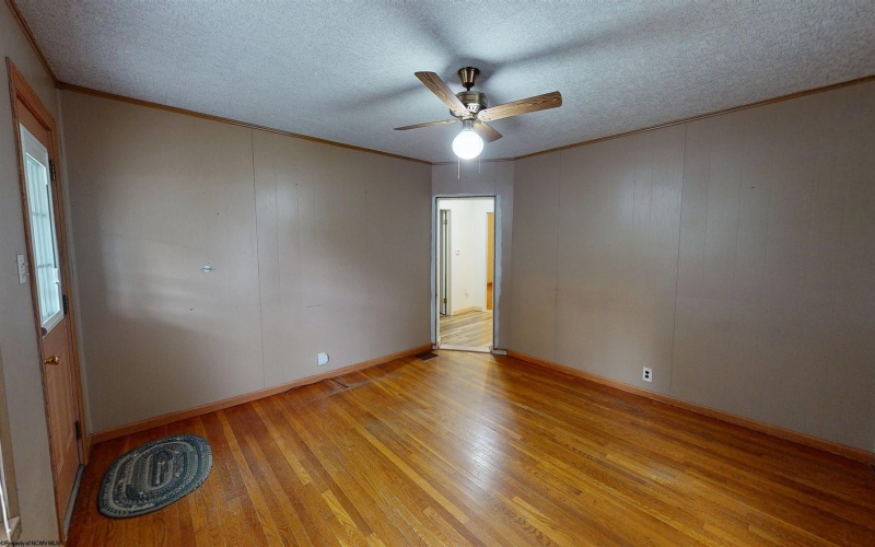 377 Haymond Road, Grafton, West Virginia 26354, 2 Bedrooms Bedrooms, 5 Rooms Rooms,2 BathroomsBathrooms,Single Family Detached,For Sale,Haymond,10161438