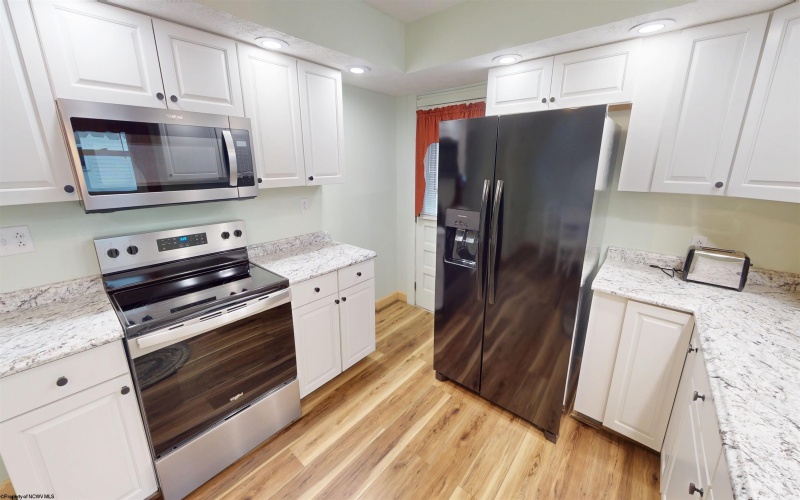 377 Haymond Road, Grafton, West Virginia 26354, 2 Bedrooms Bedrooms, 5 Rooms Rooms,2 BathroomsBathrooms,Single Family Detached,For Sale,Haymond,10161438