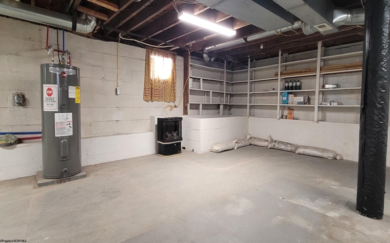 377 Haymond Road, Grafton, West Virginia 26354, 2 Bedrooms Bedrooms, 5 Rooms Rooms,2 BathroomsBathrooms,Single Family Detached,For Sale,Haymond,10161438