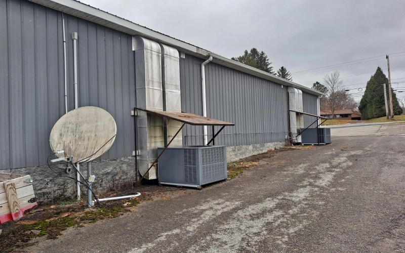 1611 Harrison Avenue, Elkins, West Virginia 26241, ,Commercial/industrial,For Lease,Harrison,10161430