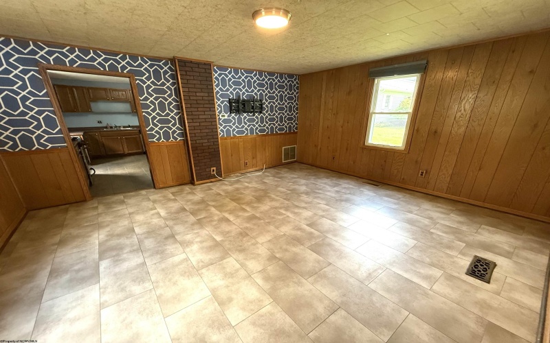 21 Ramp Hollow Road, Pursglove, West Virginia 26546, 2 Bedrooms Bedrooms, 5 Rooms Rooms,1 BathroomBathrooms,Single Family Detached,For Sale,Ramp Hollow,10161436