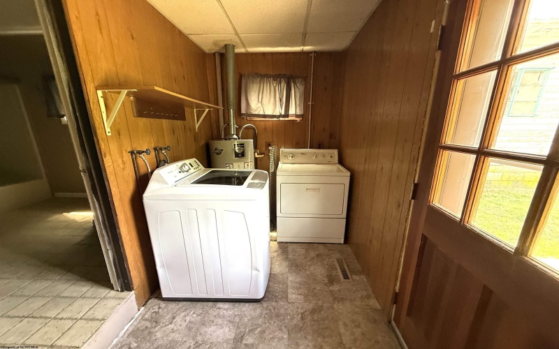 21 Ramp Hollow Road, Pursglove, West Virginia 26546, 2 Bedrooms Bedrooms, 5 Rooms Rooms,1 BathroomBathrooms,Single Family Detached,For Sale,Ramp Hollow,10161436