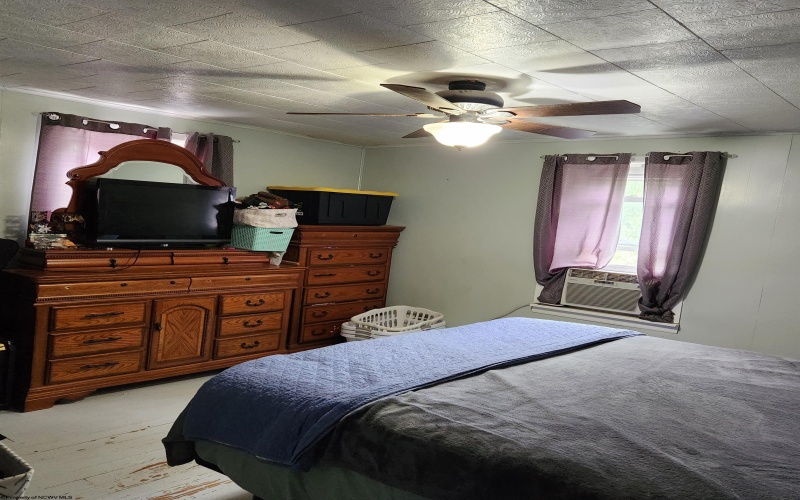170 West Depot Way, Masontown, West Virginia 26542, 3 Bedrooms Bedrooms, 6 Rooms Rooms,1 BathroomBathrooms,Single Family Detached,For Sale,West Depot,10161431
