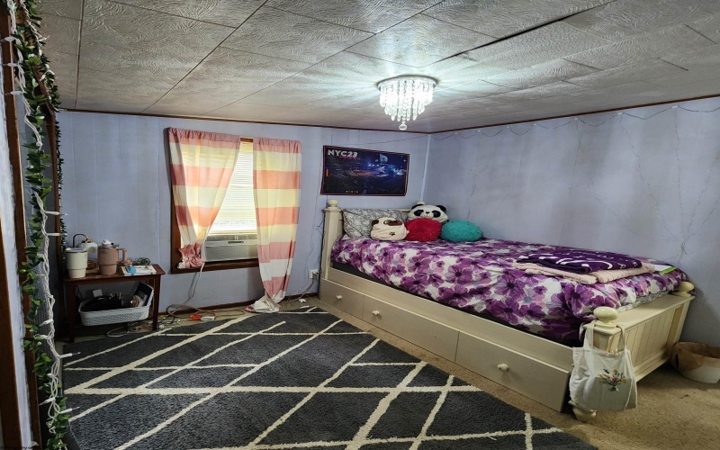 170 West Depot Way, Masontown, West Virginia 26542, 3 Bedrooms Bedrooms, 6 Rooms Rooms,1 BathroomBathrooms,Single Family Detached,For Sale,West Depot,10161431