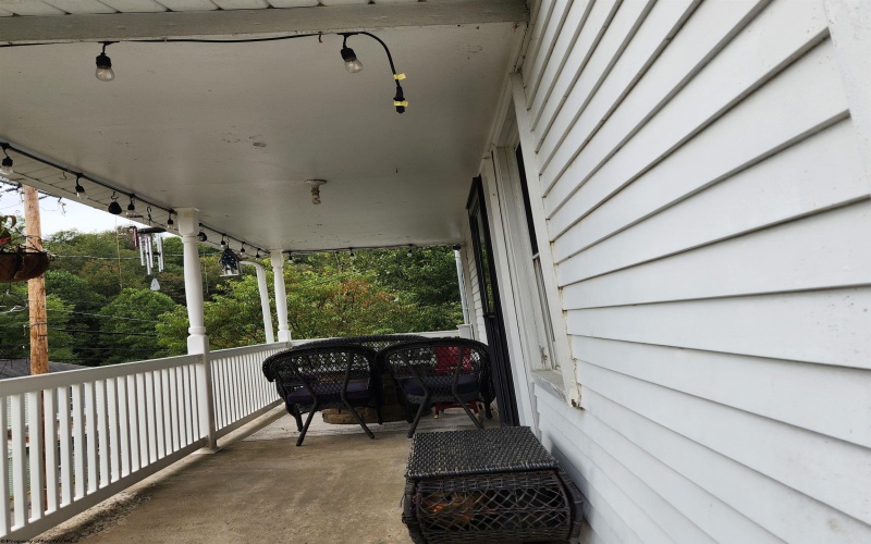 170 West Depot Way, Masontown, West Virginia 26542, 3 Bedrooms Bedrooms, 6 Rooms Rooms,1 BathroomBathrooms,Single Family Detached,For Sale,West Depot,10161431