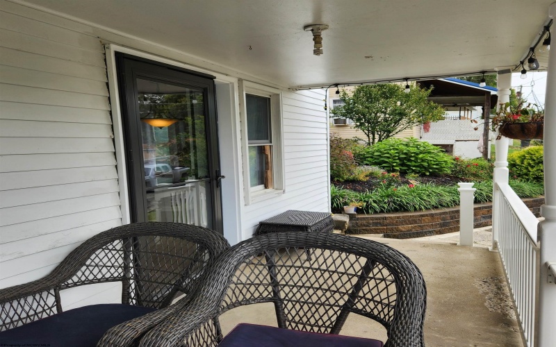 170 West Depot Way, Masontown, West Virginia 26542, 3 Bedrooms Bedrooms, 6 Rooms Rooms,1 BathroomBathrooms,Single Family Detached,For Sale,West Depot,10161431