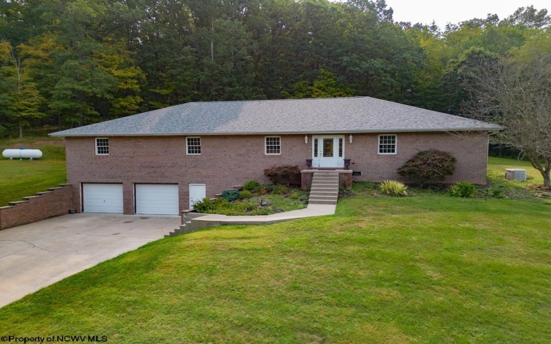 2258 Middleville Road, Flemington, West Virginia 26347, 4 Bedrooms Bedrooms, 10 Rooms Rooms,2 BathroomsBathrooms,Single Family Detached,For Sale,Middleville,10161445