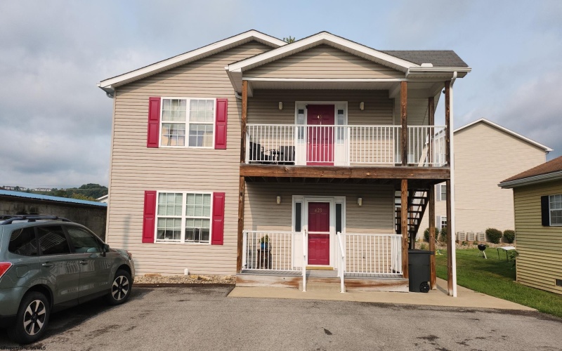 429 Mansfield Street, Star City, West Virginia 26505, ,Multi-unit/income,For Sale,Mansfield,10161447