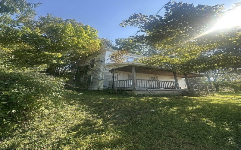 102 High Street, Terra Alta, West Virginia 26764, 3 Bedrooms Bedrooms, 7 Rooms Rooms,1 BathroomBathrooms,Single Family Detached,For Sale,High,10161451