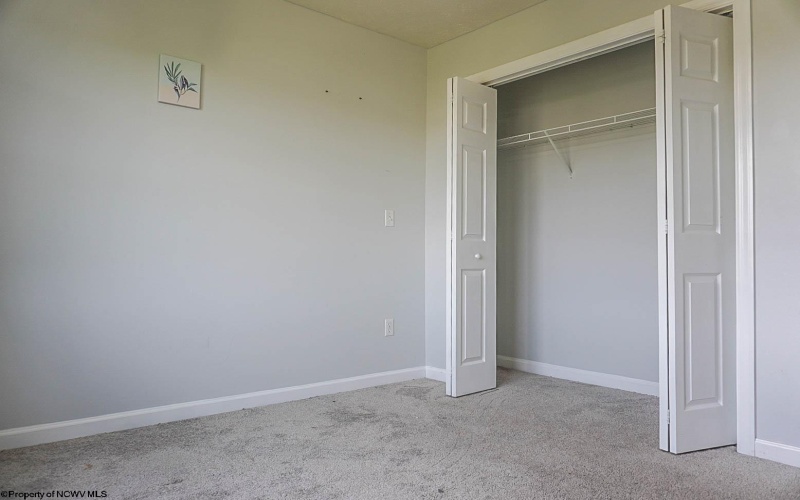 251 Donna Avenue, Morgantown, West Virginia 26505, 3 Bedrooms Bedrooms, 6 Rooms Rooms,3 BathroomsBathrooms,Single Family Attached,For Sale,Donna,10161456