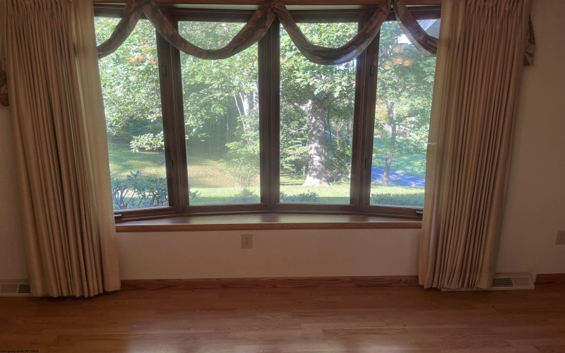 1758 Valley Chapel Road, Weston, West Virginia 26452, 3 Bedrooms Bedrooms, 9 Rooms Rooms,2 BathroomsBathrooms,Single Family Detached,For Sale,Valley Chapel,10161478