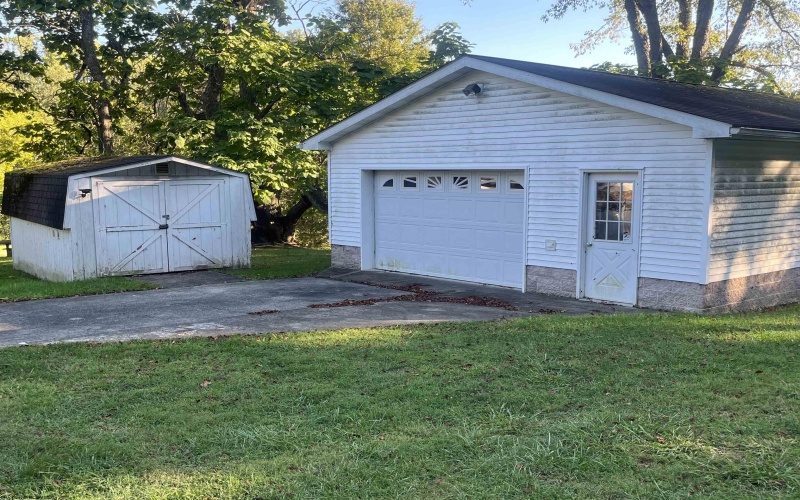 1758 Valley Chapel Road, Weston, West Virginia 26452, 3 Bedrooms Bedrooms, 9 Rooms Rooms,2 BathroomsBathrooms,Single Family Detached,For Sale,Valley Chapel,10161478