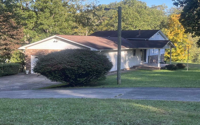 1758 Valley Chapel Road, Weston, West Virginia 26452, 3 Bedrooms Bedrooms, 9 Rooms Rooms,2 BathroomsBathrooms,Single Family Detached,For Sale,Valley Chapel,10161478