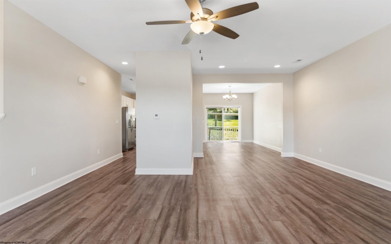 102 Pasture Lane, Morgantown, West Virginia 26505, 3 Bedrooms Bedrooms, 6 Rooms Rooms,2 BathroomsBathrooms,Single Family Attached,For Sale,Pasture,10161467