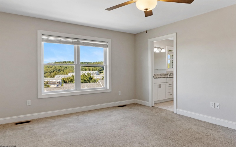 102 Pasture Lane, Morgantown, West Virginia 26505, 3 Bedrooms Bedrooms, 6 Rooms Rooms,2 BathroomsBathrooms,Single Family Attached,For Sale,Pasture,10161467