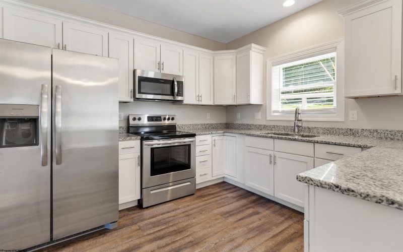 102 Pasture Lane, Morgantown, West Virginia 26505, 3 Bedrooms Bedrooms, 6 Rooms Rooms,2 BathroomsBathrooms,Single Family Attached,For Sale,Pasture,10161467