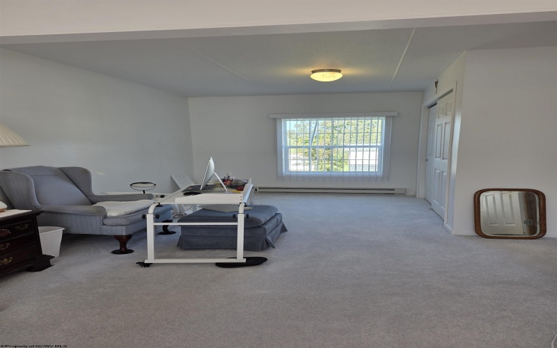 206 Linwood Avenue, Terra Alta, West Virginia 26764, 2 Bedrooms Bedrooms, 5 Rooms Rooms,2 BathroomsBathrooms,Single Family Detached,For Sale,Linwood,10161477