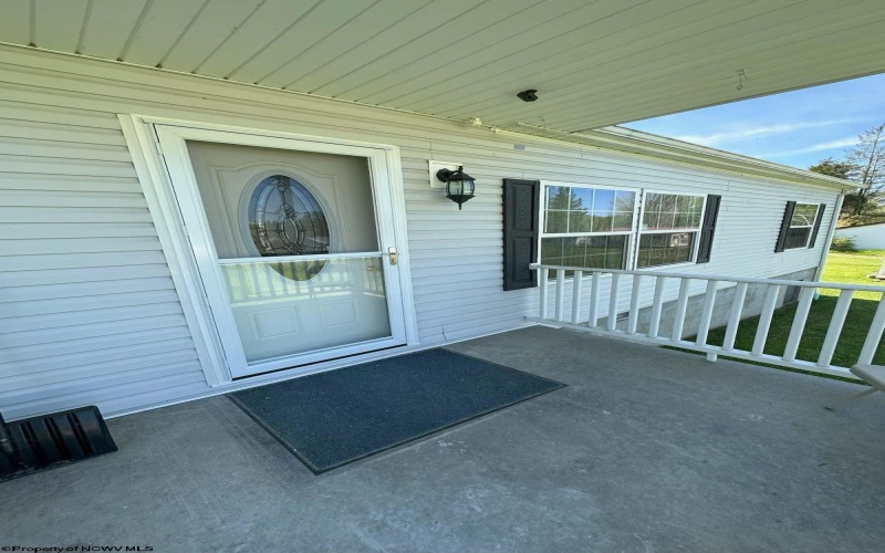 206 Linwood Avenue, Terra Alta, West Virginia 26764, 2 Bedrooms Bedrooms, 5 Rooms Rooms,2 BathroomsBathrooms,Single Family Detached,For Sale,Linwood,10161477