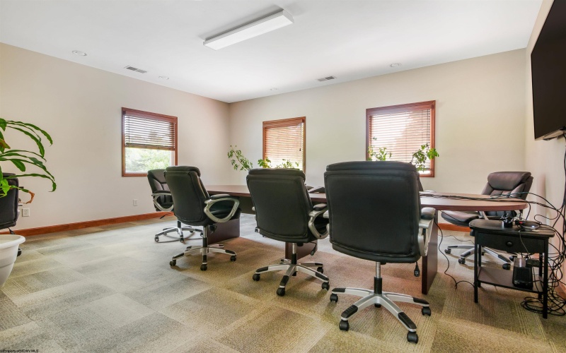 230-270 Lakewood Center, Morgantown, West Virginia 26508, ,Commercial/industrial,For Sale,Lakewood,10161458