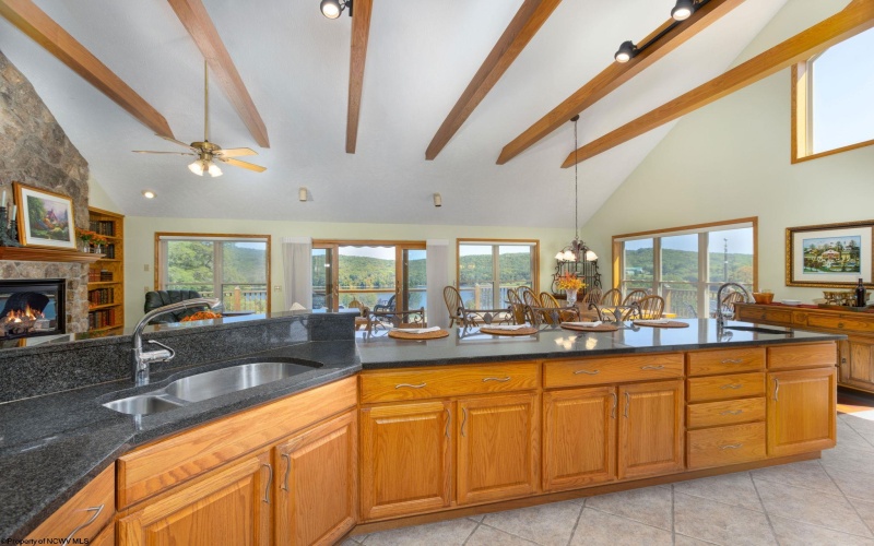 42 Lakeview Drive, Terra Alta, West Virginia 26764, 4 Bedrooms Bedrooms, 17 Rooms Rooms,3 BathroomsBathrooms,Single Family Detached,For Sale,Lakeview,10161476