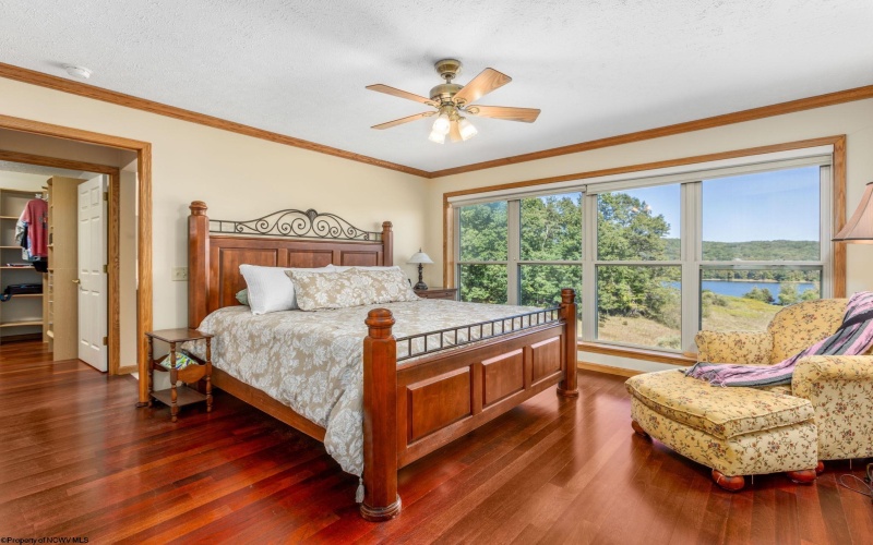 42 Lakeview Drive, Terra Alta, West Virginia 26764, 4 Bedrooms Bedrooms, 17 Rooms Rooms,3 BathroomsBathrooms,Single Family Detached,For Sale,Lakeview,10161476