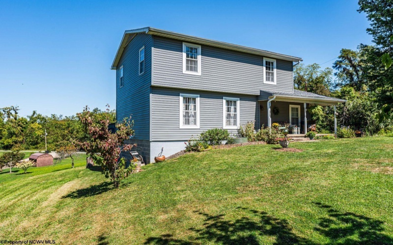 39 Eden Church Road, Morgantown, West Virginia 26508, 4 Bedrooms Bedrooms, 7 Rooms Rooms,2 BathroomsBathrooms,Single Family Detached,For Sale,Eden Church,10161468