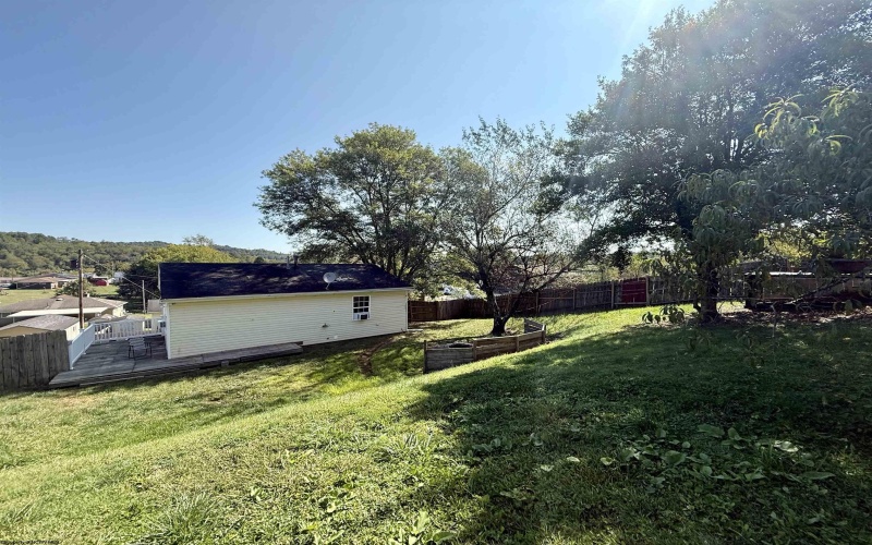 22 Clark Street, Rivesville, West Virginia 26588, 2 Bedrooms Bedrooms, 4 Rooms Rooms,1 BathroomBathrooms,Single Family Detached,For Sale,Clark,10159666