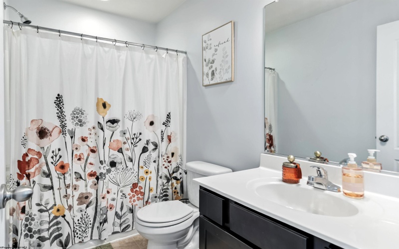 111 Tee Drive, Maidsville, West Virginia 26541, 3 Bedrooms Bedrooms, 7 Rooms Rooms,2 BathroomsBathrooms,Single Family Detached,For Sale,Tee,10161472