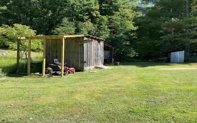 2447 Gaines Road, Rock Cave, West Virginia 26234, 4 Bedrooms Bedrooms, 7 Rooms Rooms,1 BathroomBathrooms,Single Family Detached,For Sale,Gaines,10161465