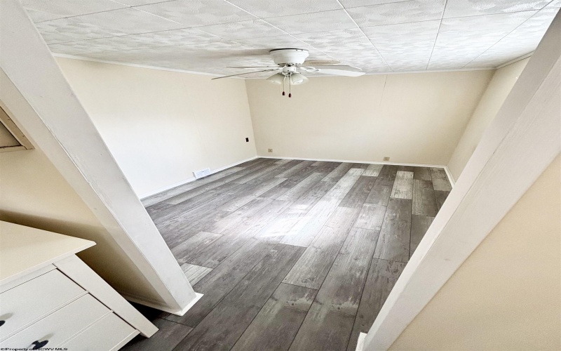 213 Ivy Street, Morgantown, West Virginia 26501, 2 Bedrooms Bedrooms, 5 Rooms Rooms,1 BathroomBathrooms,Single Family Detached,For Sale,Ivy,10161470