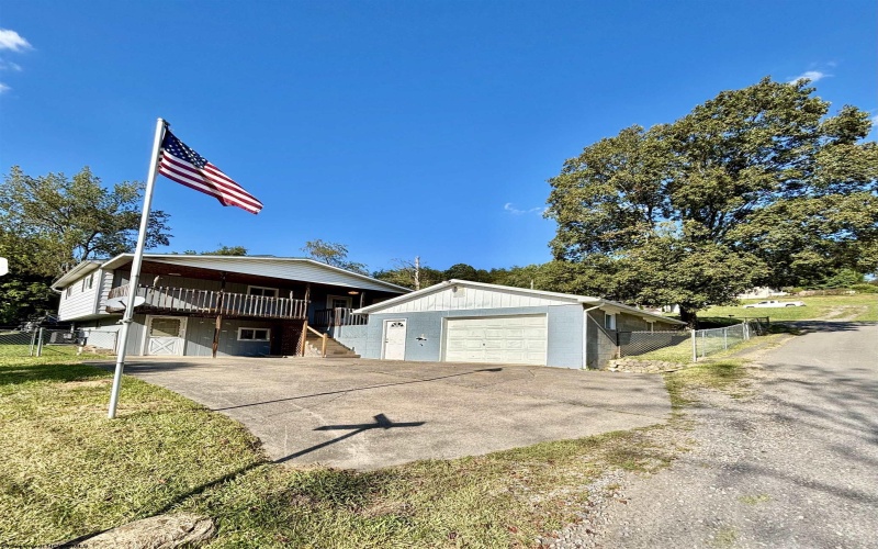 213 Ivy Street, Morgantown, West Virginia 26501, 2 Bedrooms Bedrooms, 5 Rooms Rooms,1 BathroomBathrooms,Single Family Detached,For Sale,Ivy,10161470
