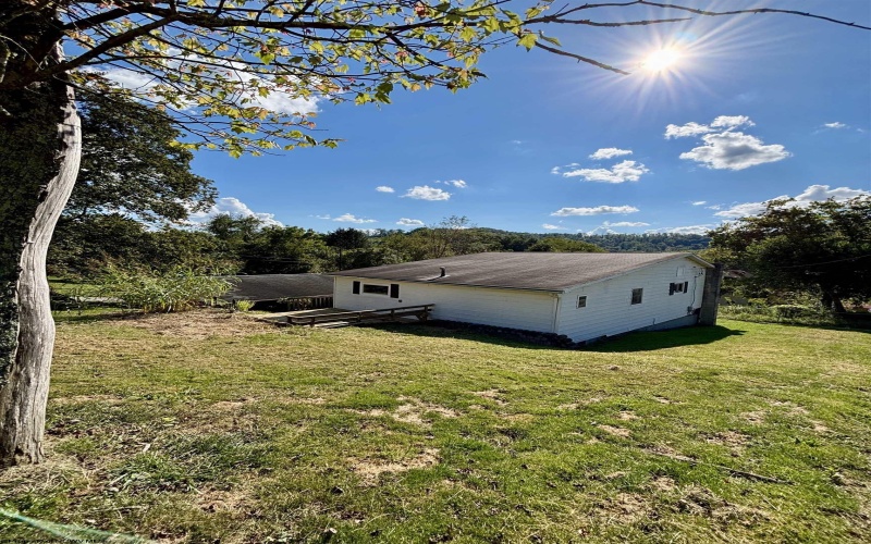 213 Ivy Street, Morgantown, West Virginia 26501, 2 Bedrooms Bedrooms, 5 Rooms Rooms,1 BathroomBathrooms,Single Family Detached,For Sale,Ivy,10161470