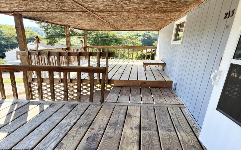 213 Ivy Street, Morgantown, West Virginia 26501, 2 Bedrooms Bedrooms, 5 Rooms Rooms,1 BathroomBathrooms,Single Family Detached,For Sale,Ivy,10161470