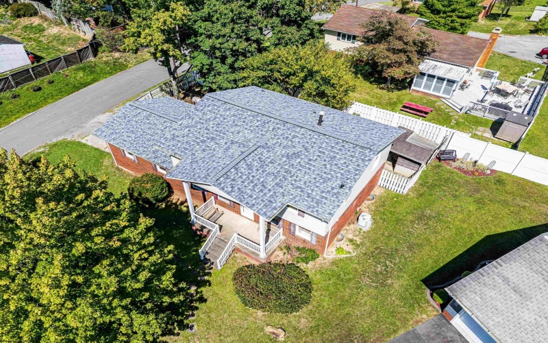 913 Briarwood Court, Morgantown, West Virginia 26505, 4 Bedrooms Bedrooms, 8 Rooms Rooms,2 BathroomsBathrooms,Single Family Detached,For Sale,Briarwood,10161463