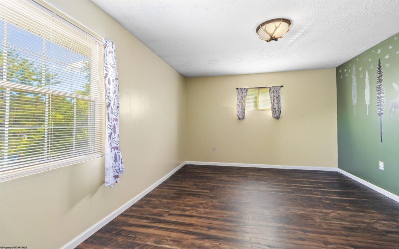 131 Hill View Terrace, Enterprise, West Virginia 26568, 4 Bedrooms Bedrooms, 9 Rooms Rooms,2 BathroomsBathrooms,Single Family Detached,For Sale,Hill View,10161480