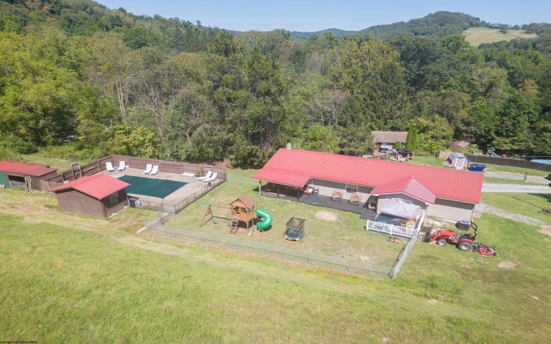 131 Hill View Terrace, Enterprise, West Virginia 26568, 4 Bedrooms Bedrooms, 9 Rooms Rooms,2 BathroomsBathrooms,Single Family Detached,For Sale,Hill View,10161480