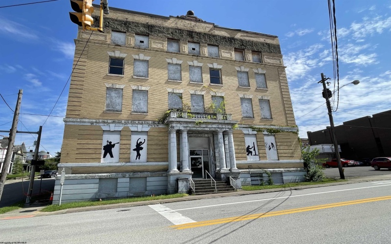 100 Fairmont Avenue, Fairmont, West Virginia 26554, ,Commercial/industrial,For Sale,Fairmont,10150687